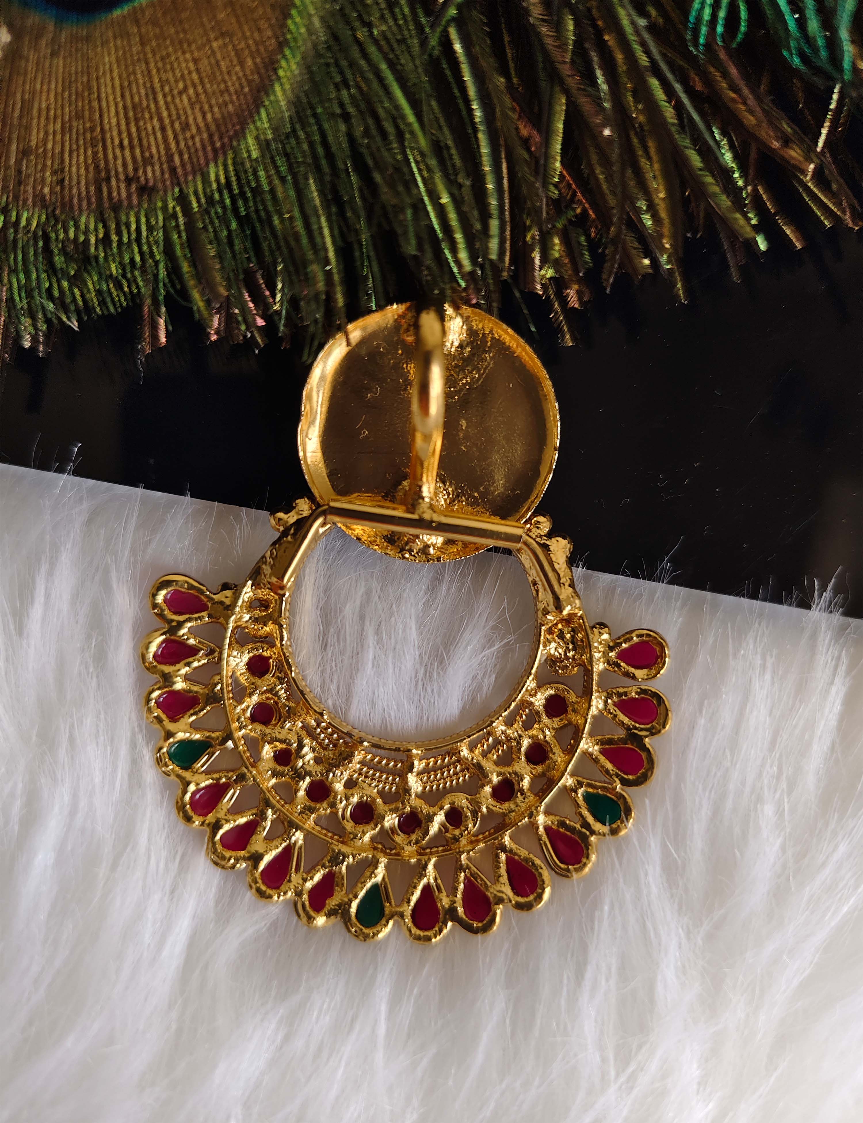 Temple Ganesh Gold Plated Stone Pendant T2854