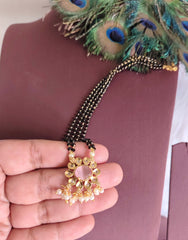 Gold Plated Pearl Stone Black Beads Necklace T3160