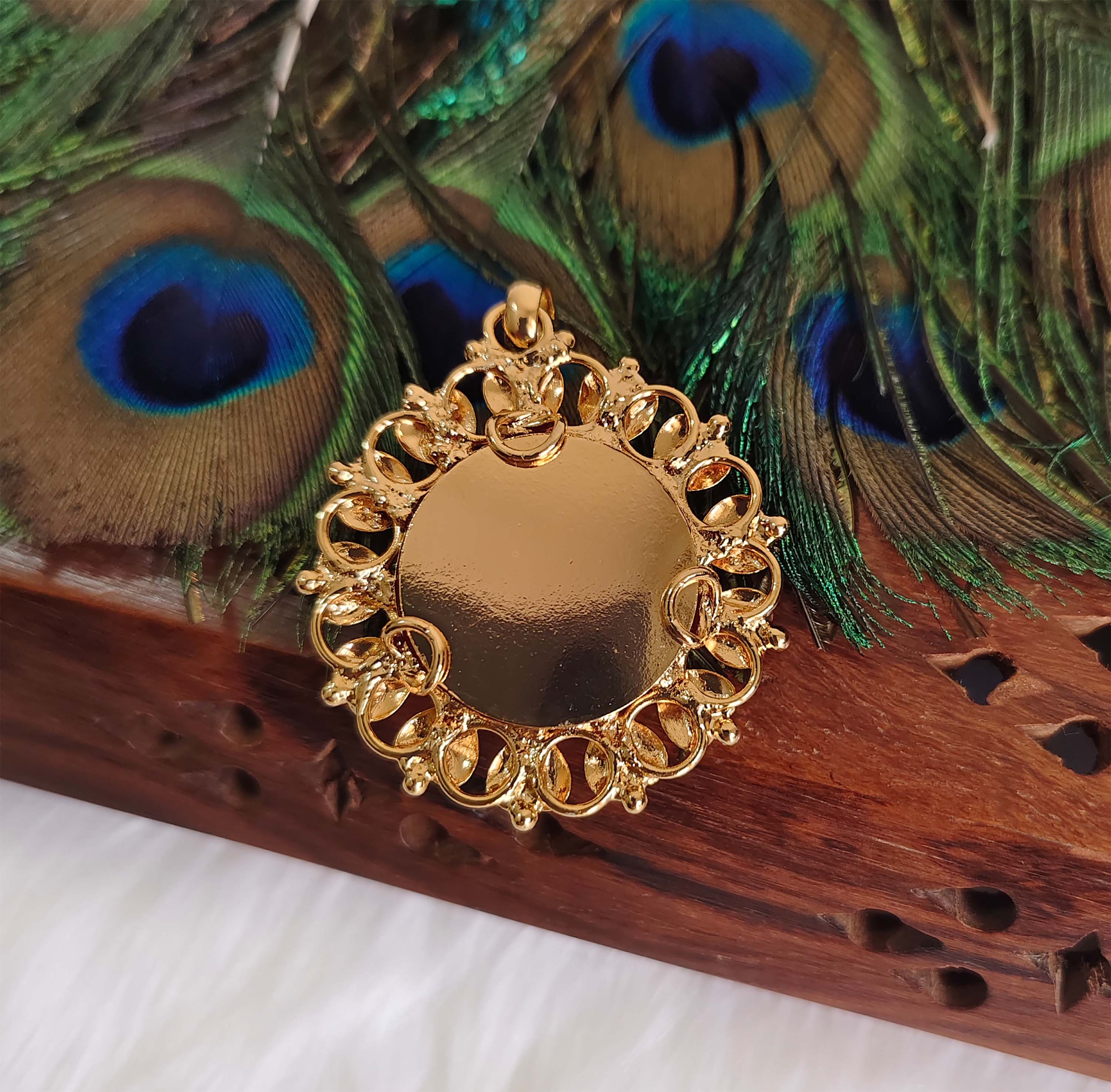 Kerala Temple Krishna Palakka Pendant T3163