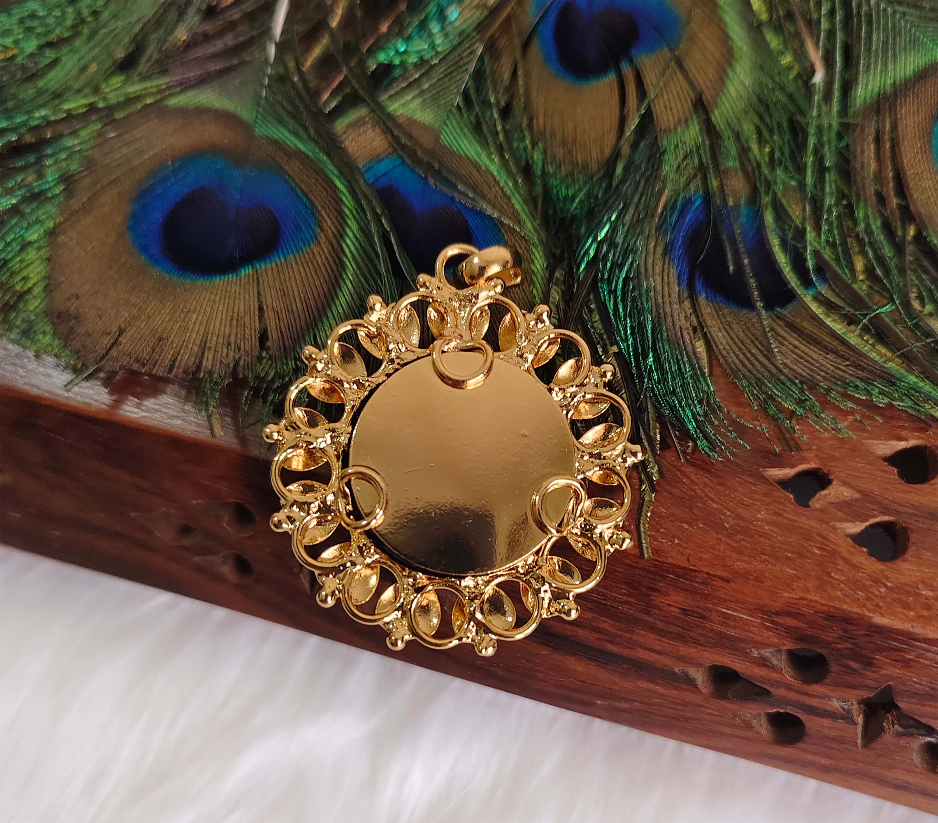 Kerala Temple Krishna Palakka Pendant T3164