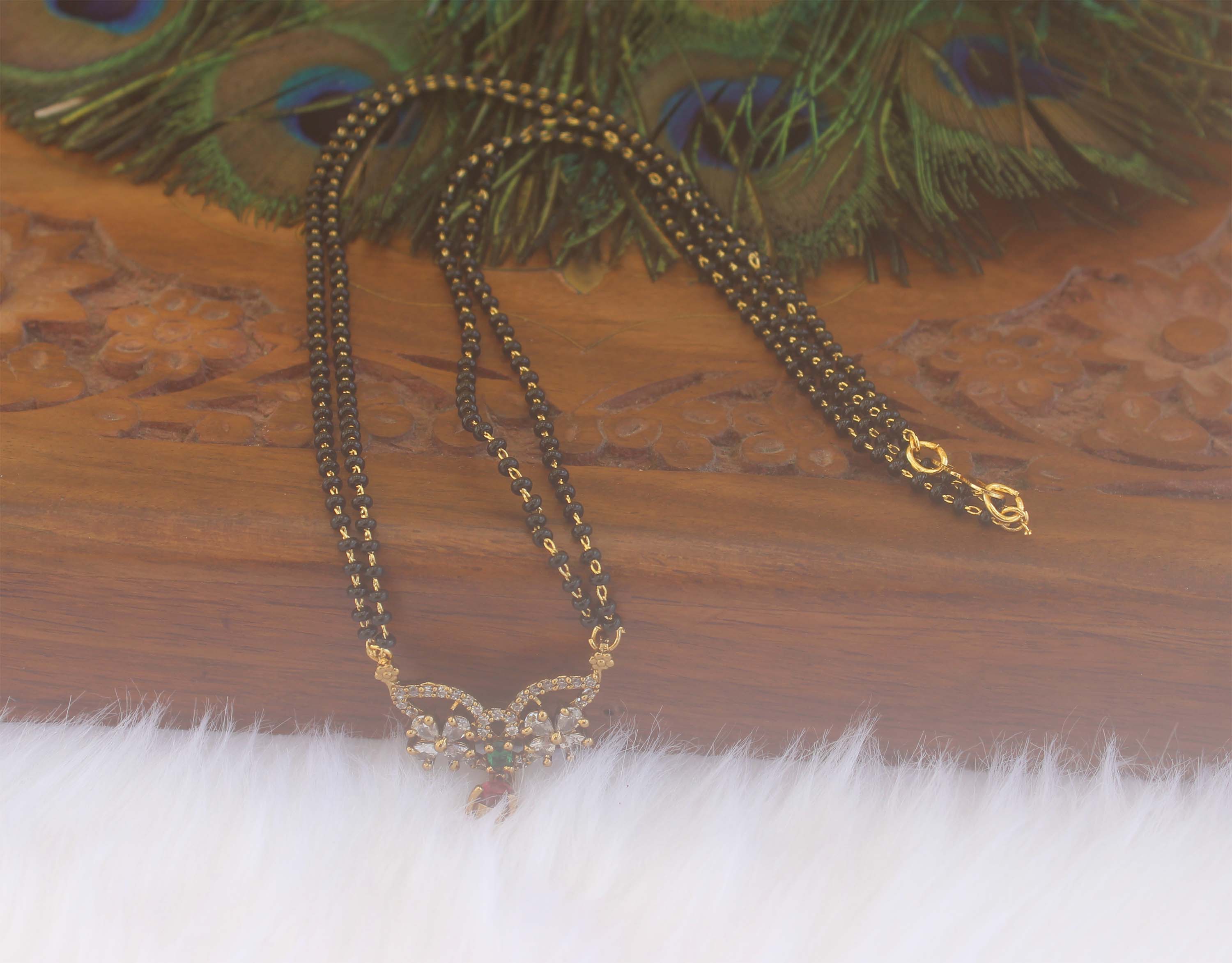 Stylish Stone Black Beads Necklace T2196