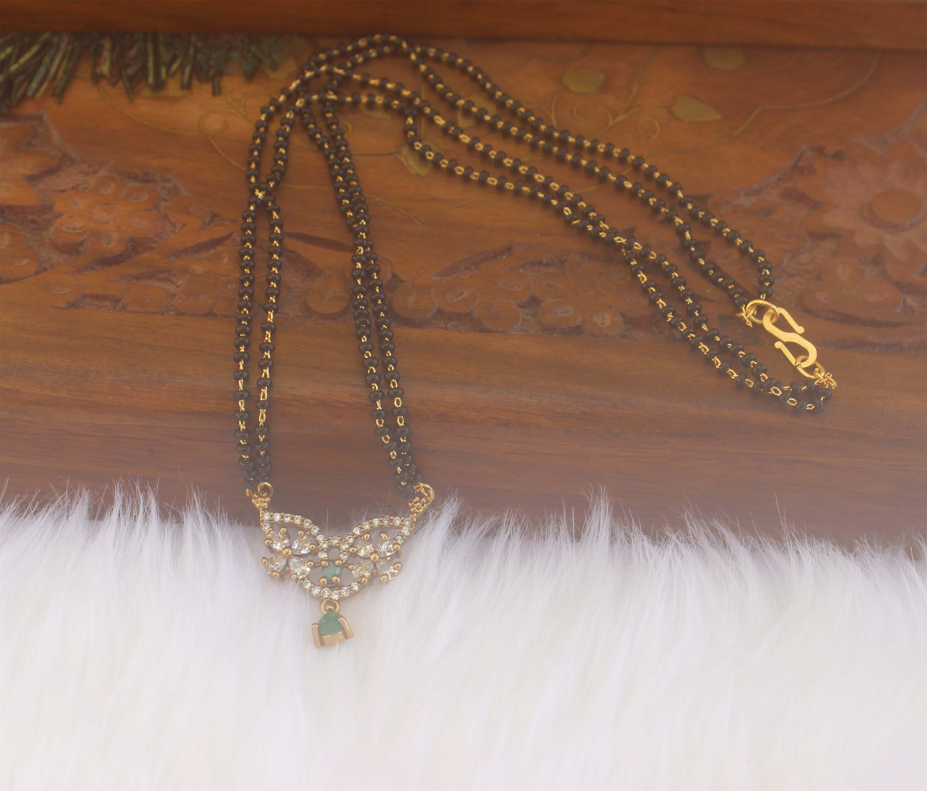 Stylish Stone Black Beads Necklace T2197